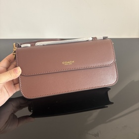 Высшая версия COACH в полной фирменной