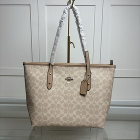 Самая последняя версия Coach в полной