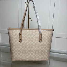 Самая последняя версия Coach в полной
