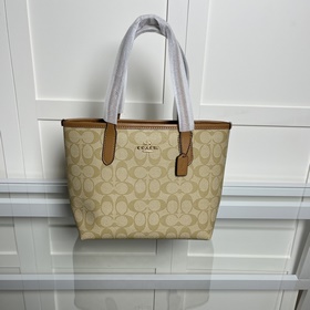 Полная версия COACH в оригинальной упа