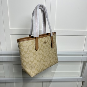 Полная версия COACH в оригинальной упа