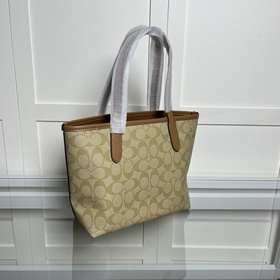 Полная версия COACH в оригинальной упа