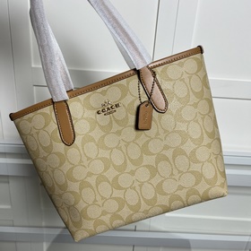 Полная версия COACH в оригинальной упа