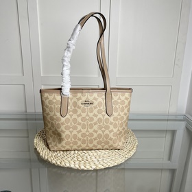Полная версия COACH в оригинальной упа