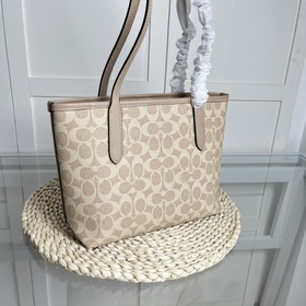 Полная версия COACH в оригинальной упа