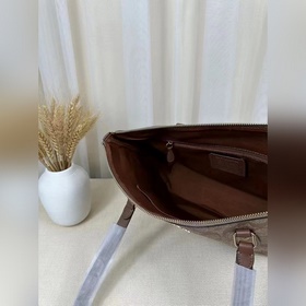 Коуч в максимальной комплектации с пол