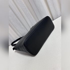 Топ-модель COACH в полной фирменной уп