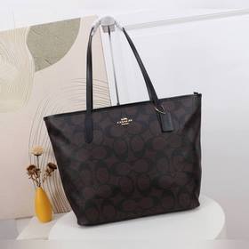 Высшая версия Coach в полной фирменной