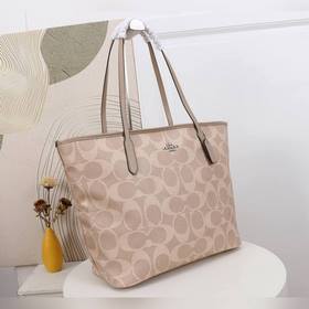 Высшая версия Coach в полной фирменной