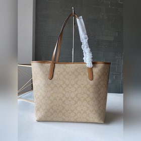 Coach в максимальной комплектации с по