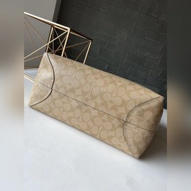Coach в максимальной комплектации с по