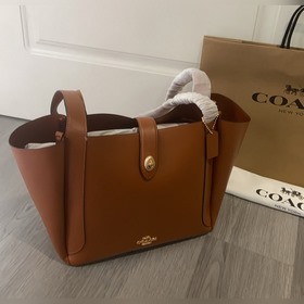 Модель Coach в максимальной комплектац
