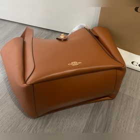 Модель Coach в максимальной комплектац
