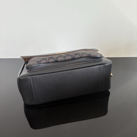 Топовая версия COACH в полной фирменно