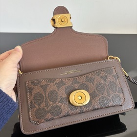 COACH в максимальной комплектации с по