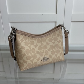 Самая последняя модель Coach в полной 