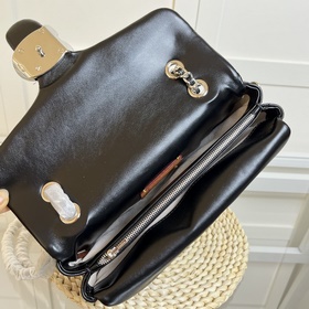 Полная версия COACH в оригинальной фир