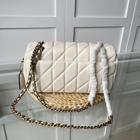 Полная версия COACH в оригинальной фир