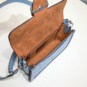 Самая топовая версия COACH в полной фи