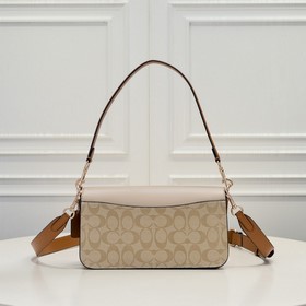 COACH в максимальной комплектации с по