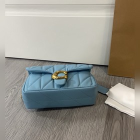 Модель Coach в максимальной комплектац