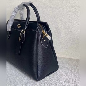 Модель Coach в максимальной комплектац