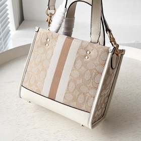 Модель COACH высшей серии в полной фир