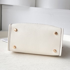 Модель COACH высшей серии в полной фир