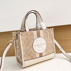 Высшая версия COACH в полной фирменной