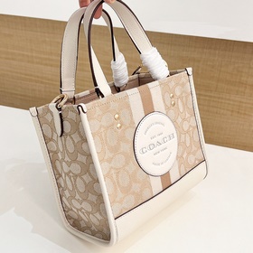 Высшая версия COACH в полной фирменной
