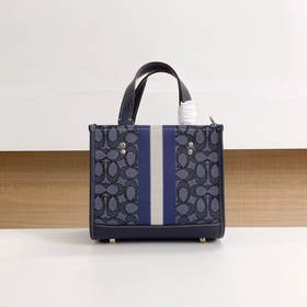 Модель COACH высшей серии в полной фир