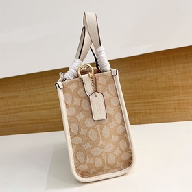 Топовая версия COACH в полной фирменно