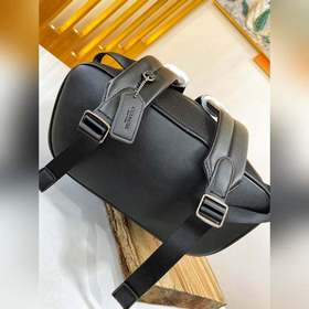 Коуч (COACH) — модель высшего класса в