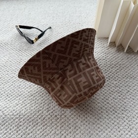 Кепка-канотье FENDI с логотипом в клас