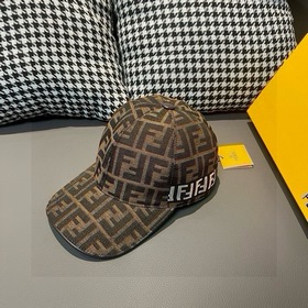Новая бейсболка Fendi (Фенди) с оригин