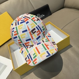 Новая бейсболка Fendi (Фенди) из ориги