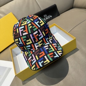 Новая бейсболка Fendi (Фенди) из ориги