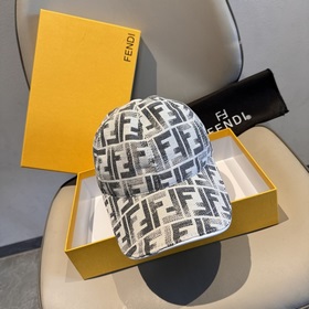 Новая бейсболка Fendi (Фенди) из ориги