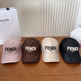 Бейсболка FENDI из серии Monogram — кл