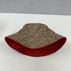 Рыбацкая кепка Fendi с подкладкой из ч