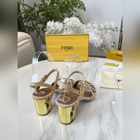 Сандалии Fendi. Размеры： 35–40 (41, 42