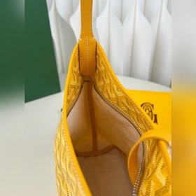 Мини-сумка Goyard Hobo — это настоящий