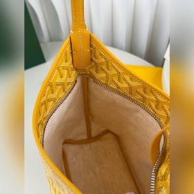Мини-сумка Goyard Hobo — это настоящий