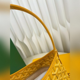 Мини-сумка Goyard Hobo — это настоящий