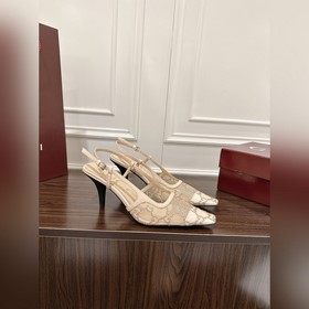 Сандалииз сетчатой ткани с кристаллам