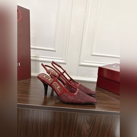 Сандалииз сетчатой ткани с кристаллам