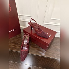 Сандалииз сетчатой ткани с кристаллам