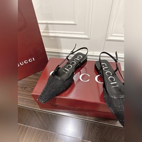 Сандалииз сетчатой ткани с кристаллам