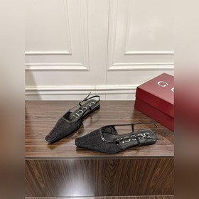Сандалииз сетчатой ткани с кристаллам