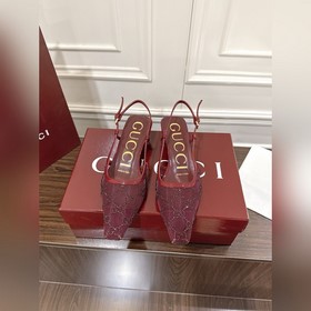 Сандалииз сетчатой ткани с кристаллам